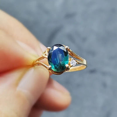 18K Gold, 1.6 Carat Natural Sapphire Ring