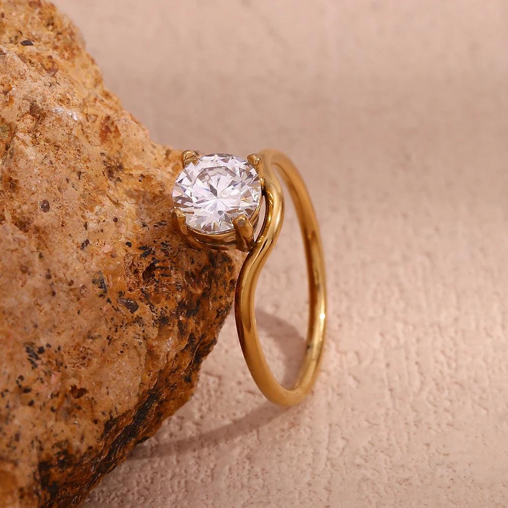 18k Gold Plated Minimalistic Wave Ring With Drop Zircon