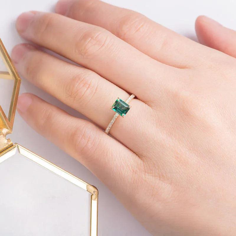 14k Gold Emerald Solitaire Ring