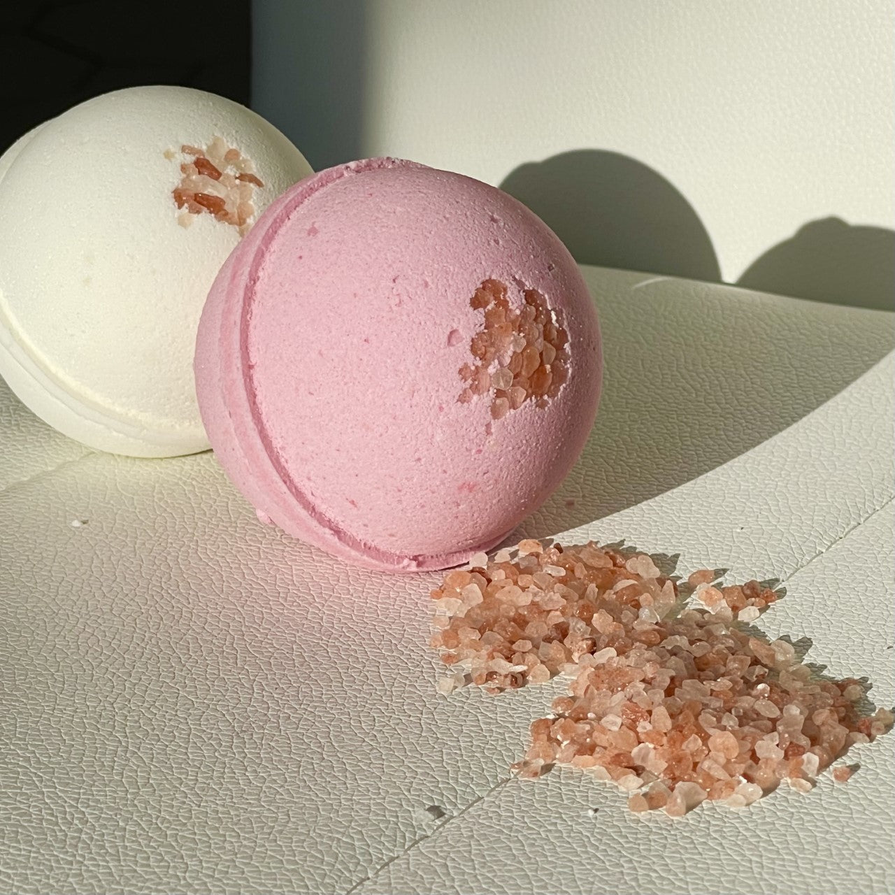 Vegan Cherry Blossom and Himalayan Salt Bath Bomb - 8oz