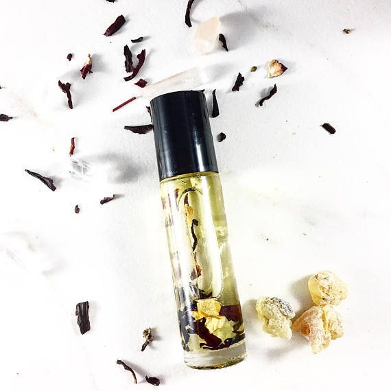 Essential Oil Blend with Crystals and Frankincense - Roses & Chains | Fashionable Clothing, Shoes, Accessories, & More